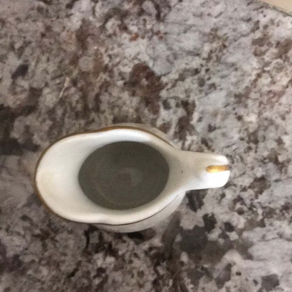 Antique mini pitcher - Picture 2 of 5